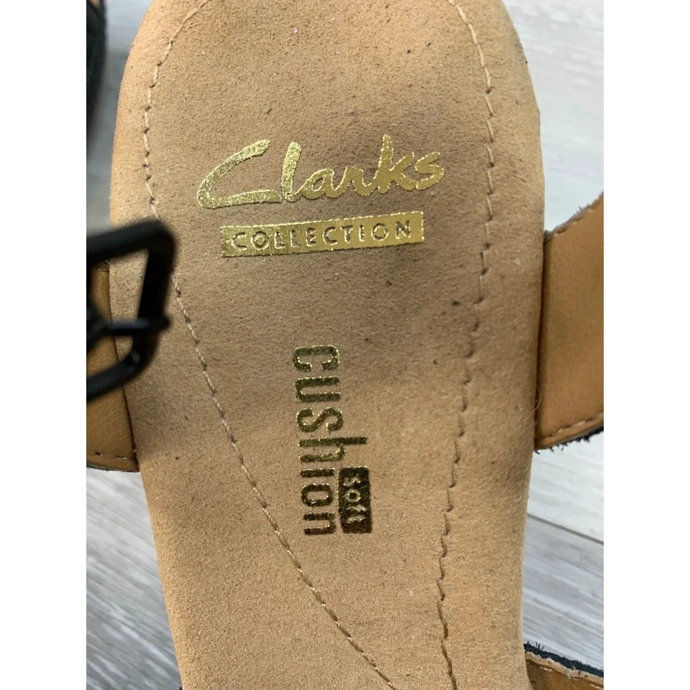 Clarks Women's Black Snakeskin Wedge Sandals Cushion Soft 8 Comfort Shoes